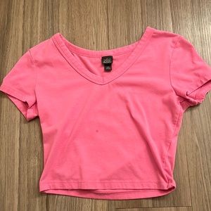 Preppy target crop top. Color pink. V neck. Size xs